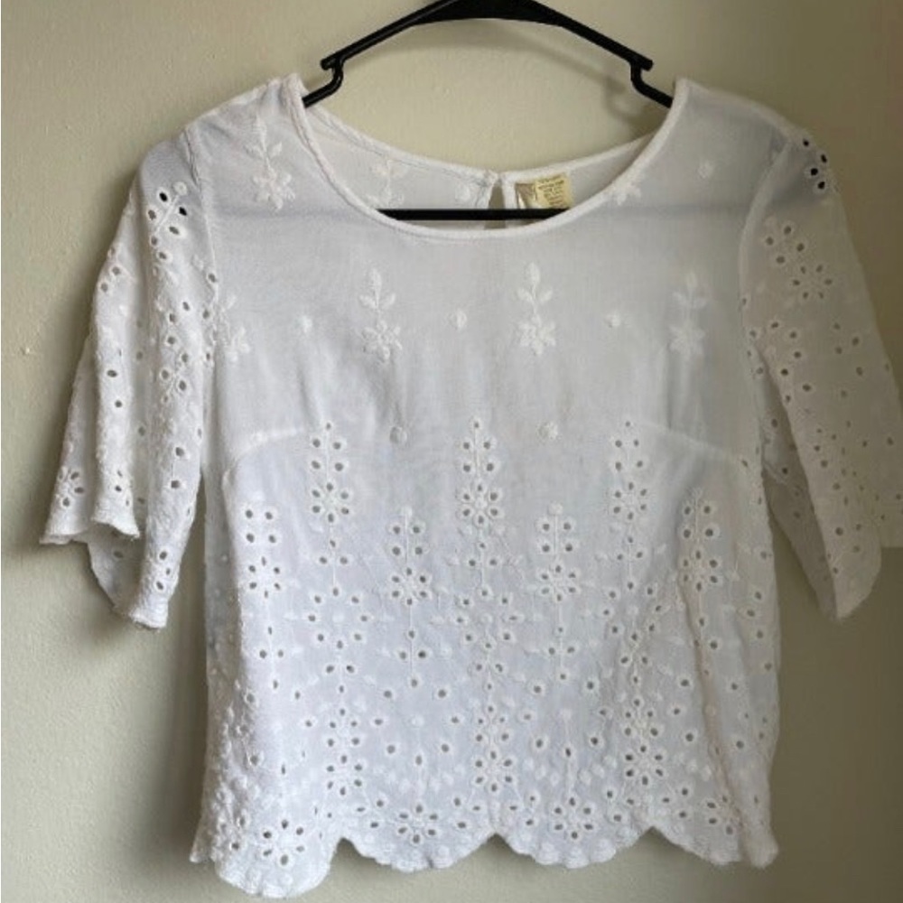White crop top